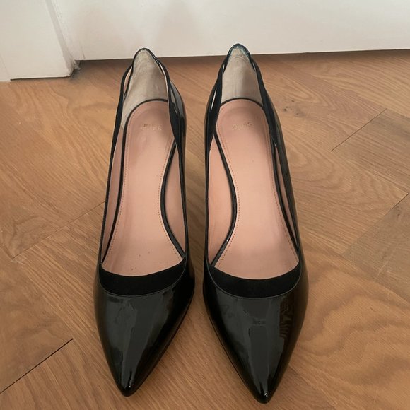 BOSS by Hugo Boss - Black Patent Leather Heels with Suede Detailing - Size 40 - Picture 2 of 4
